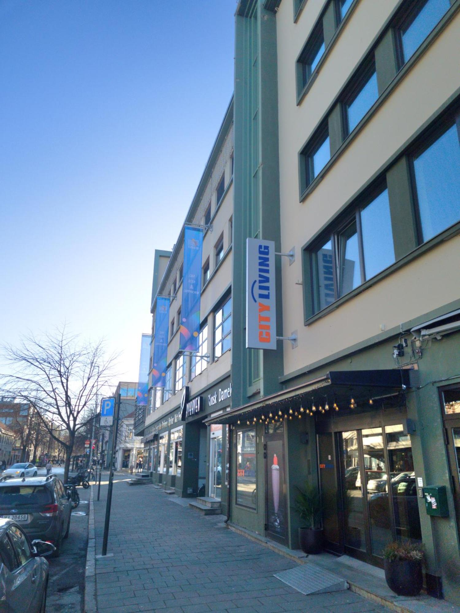 City Living Sentrum Hotel Trondheim Exteriör bild