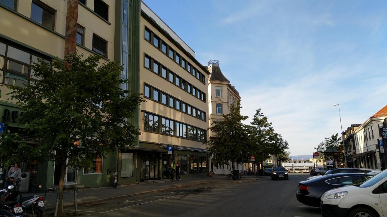 City Living Sentrum Hotel Trondheim Exteriör bild